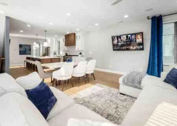 Brand New Build, D-town Views, Must *