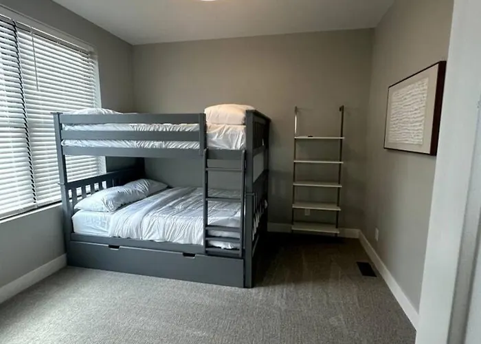 Brand New Build, D-town Views, Must *