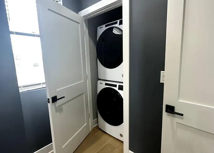 Brand New Build, D-town Views, Must * Columbus