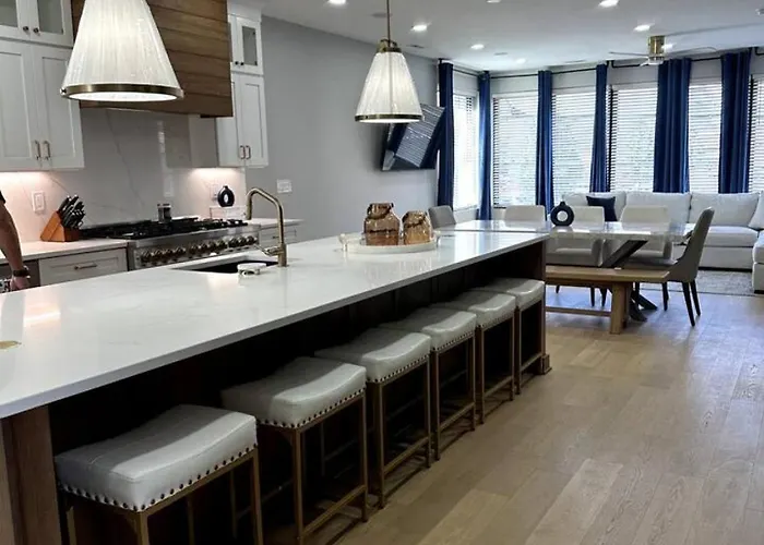 Сasa de vacaciones Brand New Build, D-town Views, Must Columbus