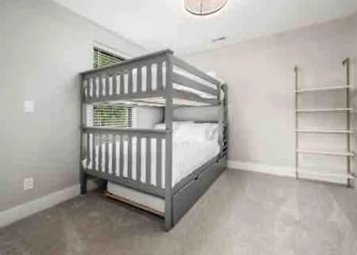 Сasa de vacaciones Brand New Build, D-town Views, Must *