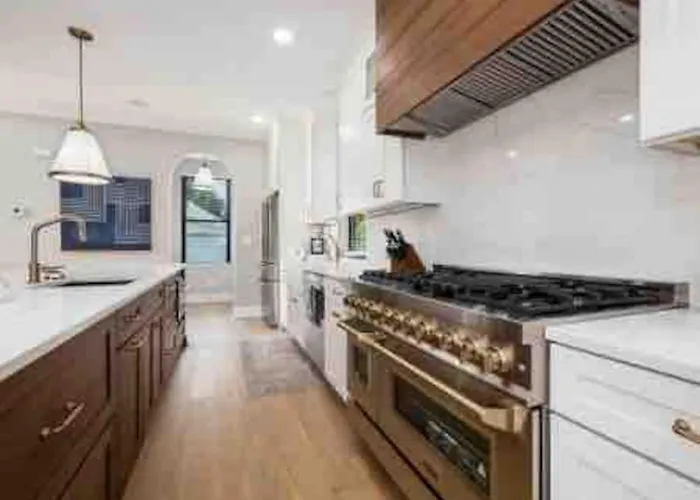 Brand New Build, D-town Views, Must * Columbus